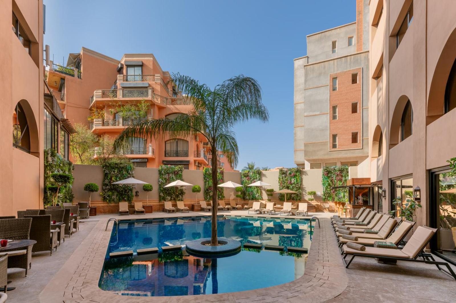 Hivernage Hotel & Spa Marrakesh Luaran gambar The swimming pool at the hotel