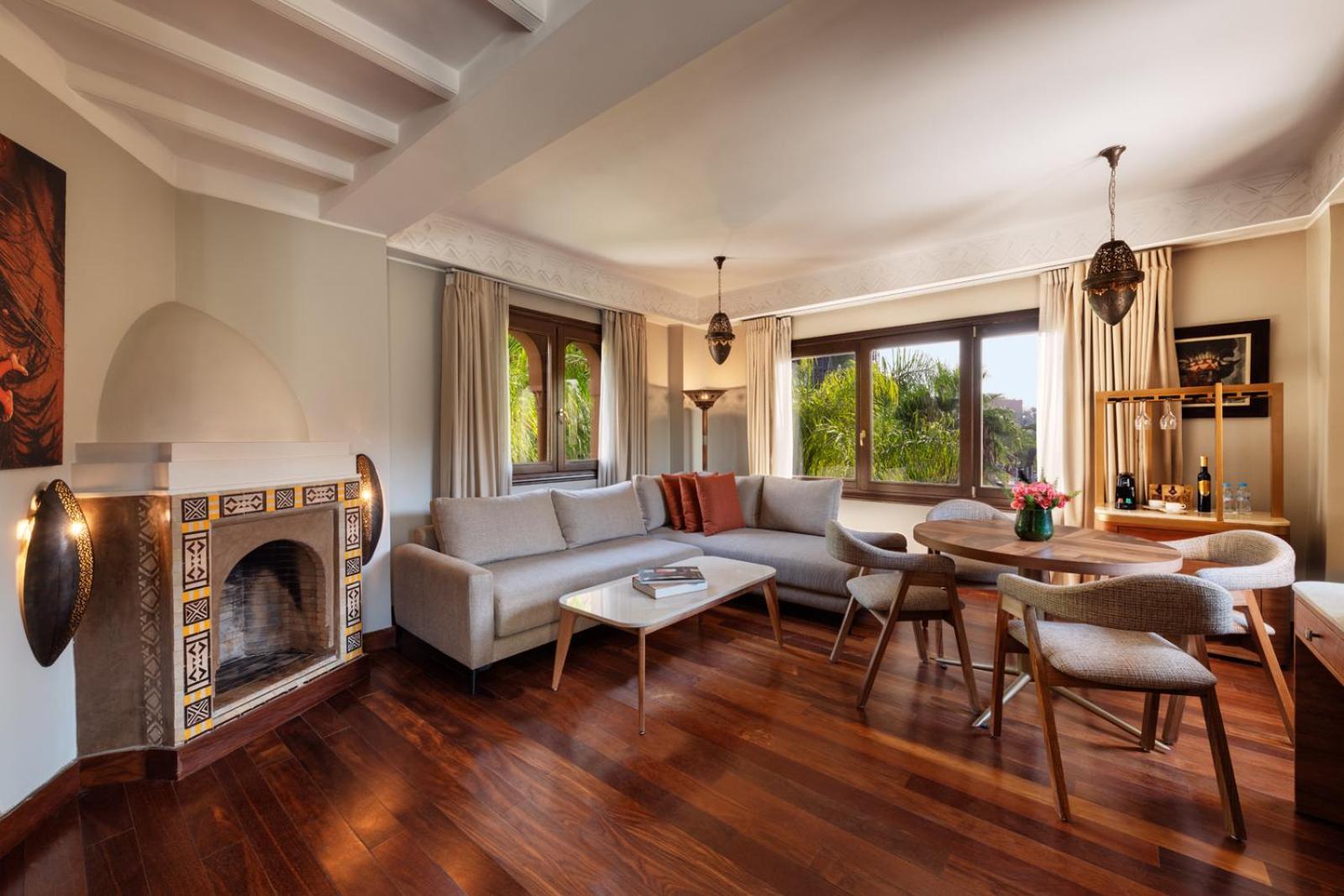 Hivernage Hotel & Spa Marrakesh Luaran gambar A living room in a hotel